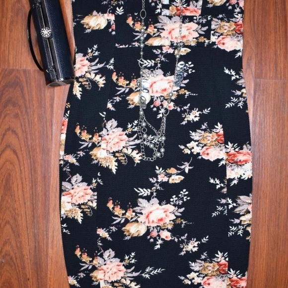 Black with peach floral dress - Picture 11 of 16